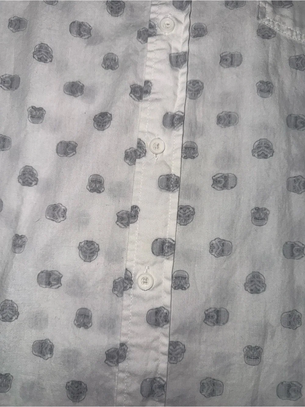 Star Wars Stormtrooper Helmet Print Short Sleeve Button-Down Shirt Men’s XL
